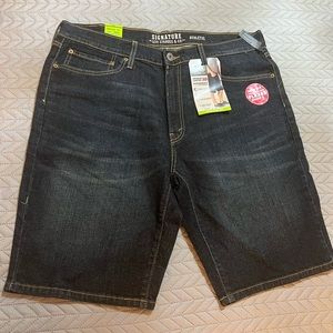 **Brand New** Levi’s Men's Shorts Size 36 Indigo with fading front & back